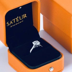 🆕 💍Satéur Pierre d’amour Ring